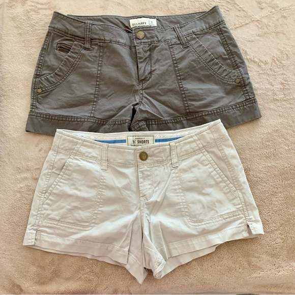 Old Navy brownish/green and cream Cargo Shorts - Picture 1 of 5